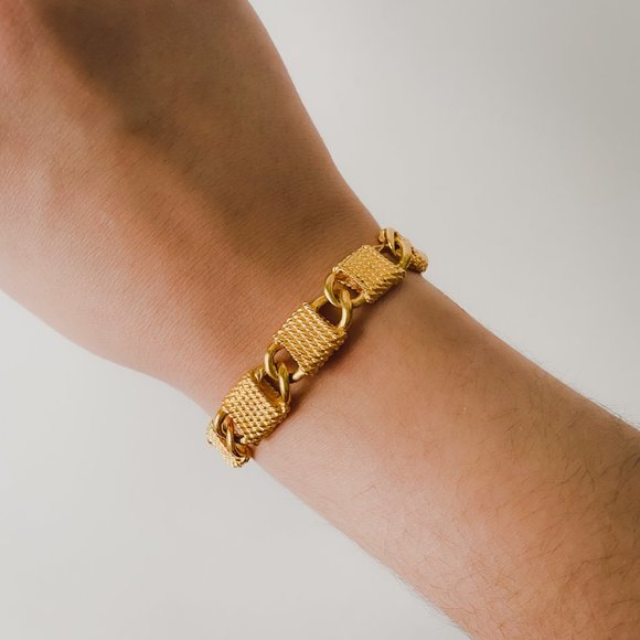 Anne Klein Lion Gold Tone Chunky Textured Rope Weave Square Link Chain Bracelet - Picture 10 of 12